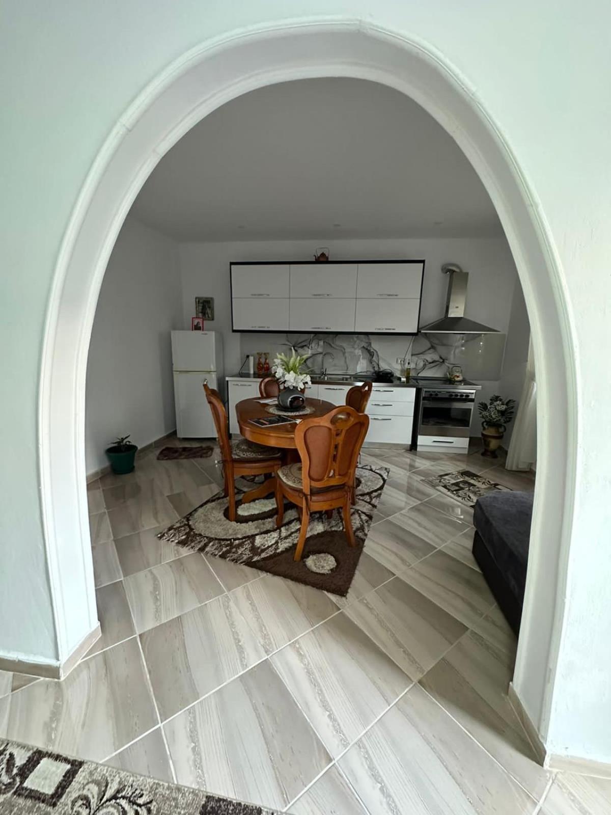 Guesthouse Albi Берат Экстерьер фото